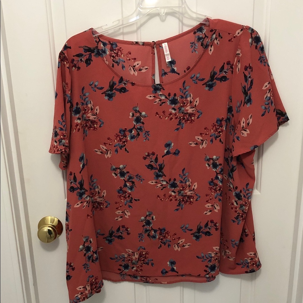 Xhilaration Salmon Floral Short Sleeve Blouse